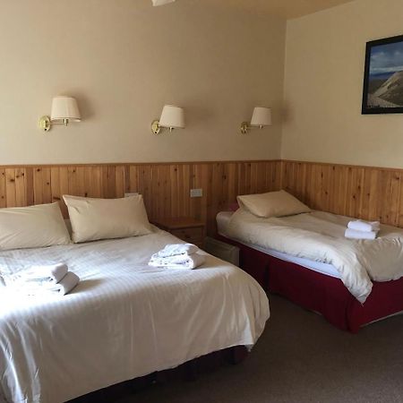 Port Askaig Hotel Екстериор снимка